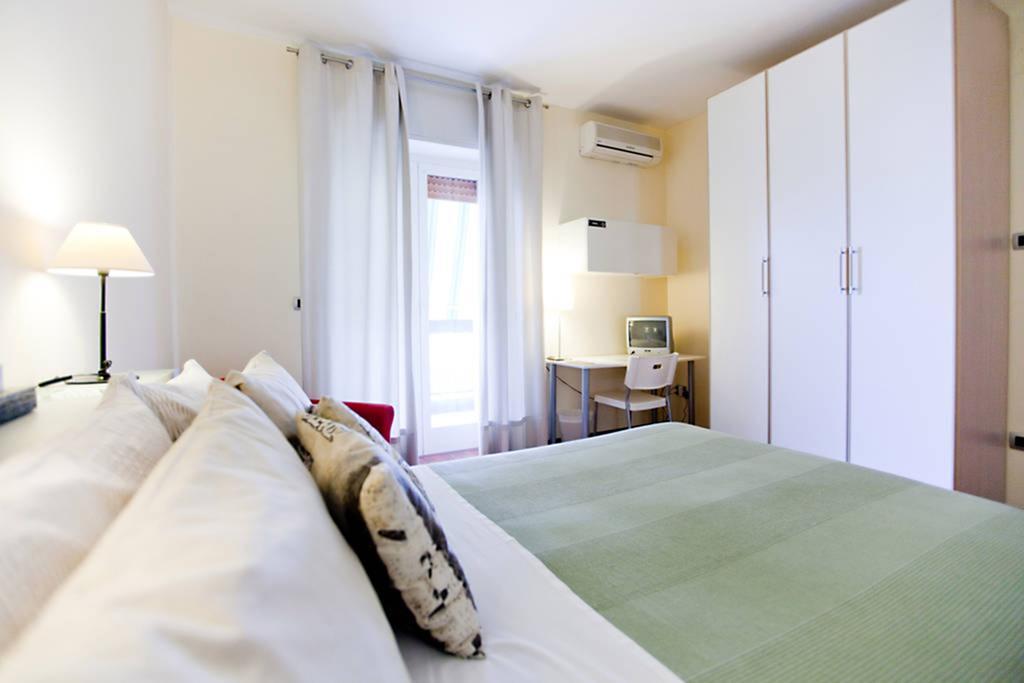 Rooms Rent Vesuvio B&B Nápoles Exterior foto